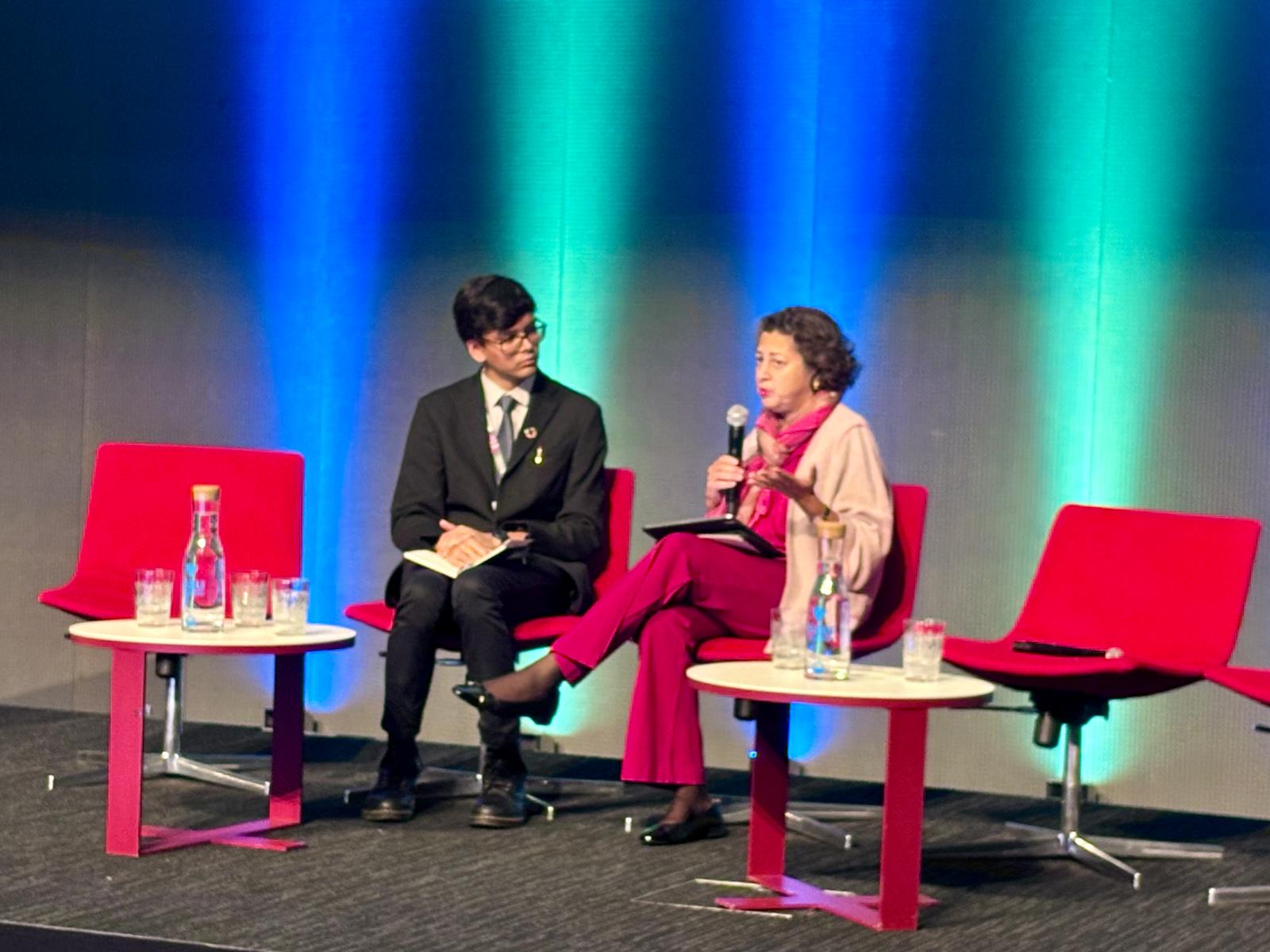 Afshan Khan (right), Assistant Secretary-General of the United Nations and Coordinator of the Scaling Up Nutrition (SUN) Movement