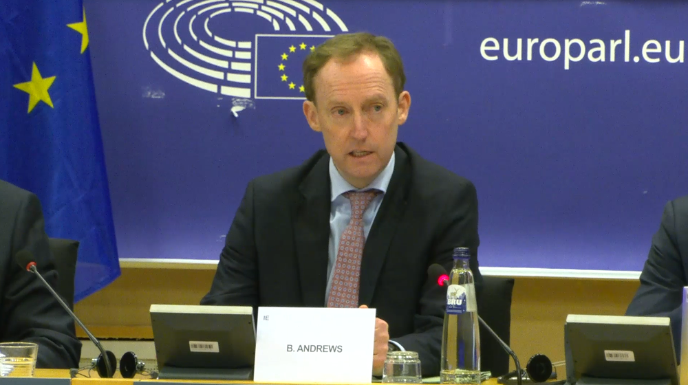Barry Andrews, Chair of the Committee on Development, raised concerns regarding the Commission's decision to use emergency reserve funds for predictable expenditures like the Global Fund.