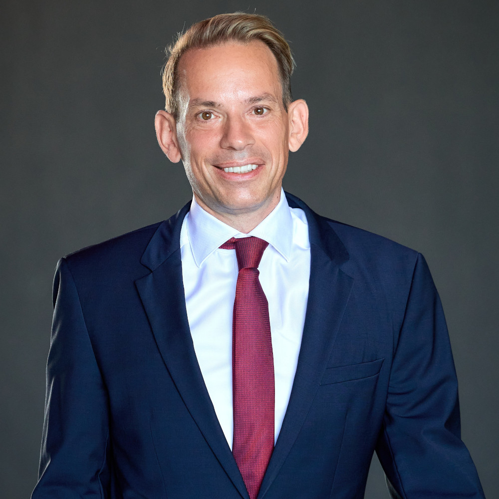 German global health expert Paul Zubeil is currently serving as Deputy Director-General at the German Federal Ministry of Health.