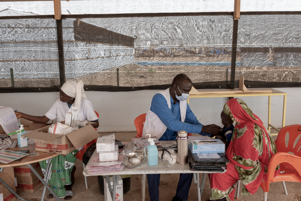 Sudanese refugees receive critical medical care at an MSF-run health centre in the Adré refugee camp, Chad (2024).